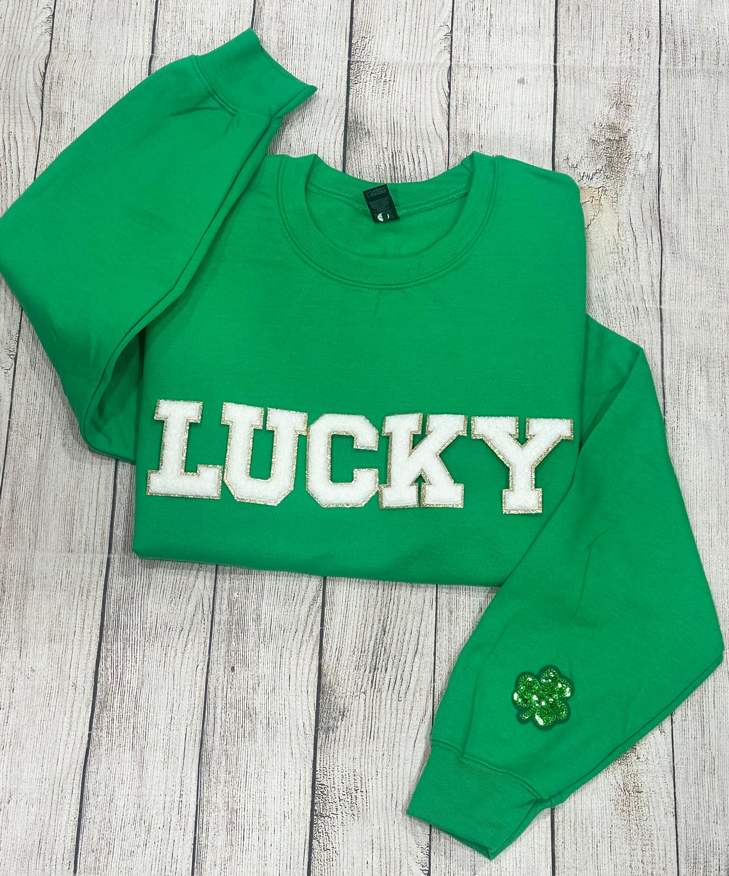 Lucky Patch Sweatshirt / shamrock sleeve