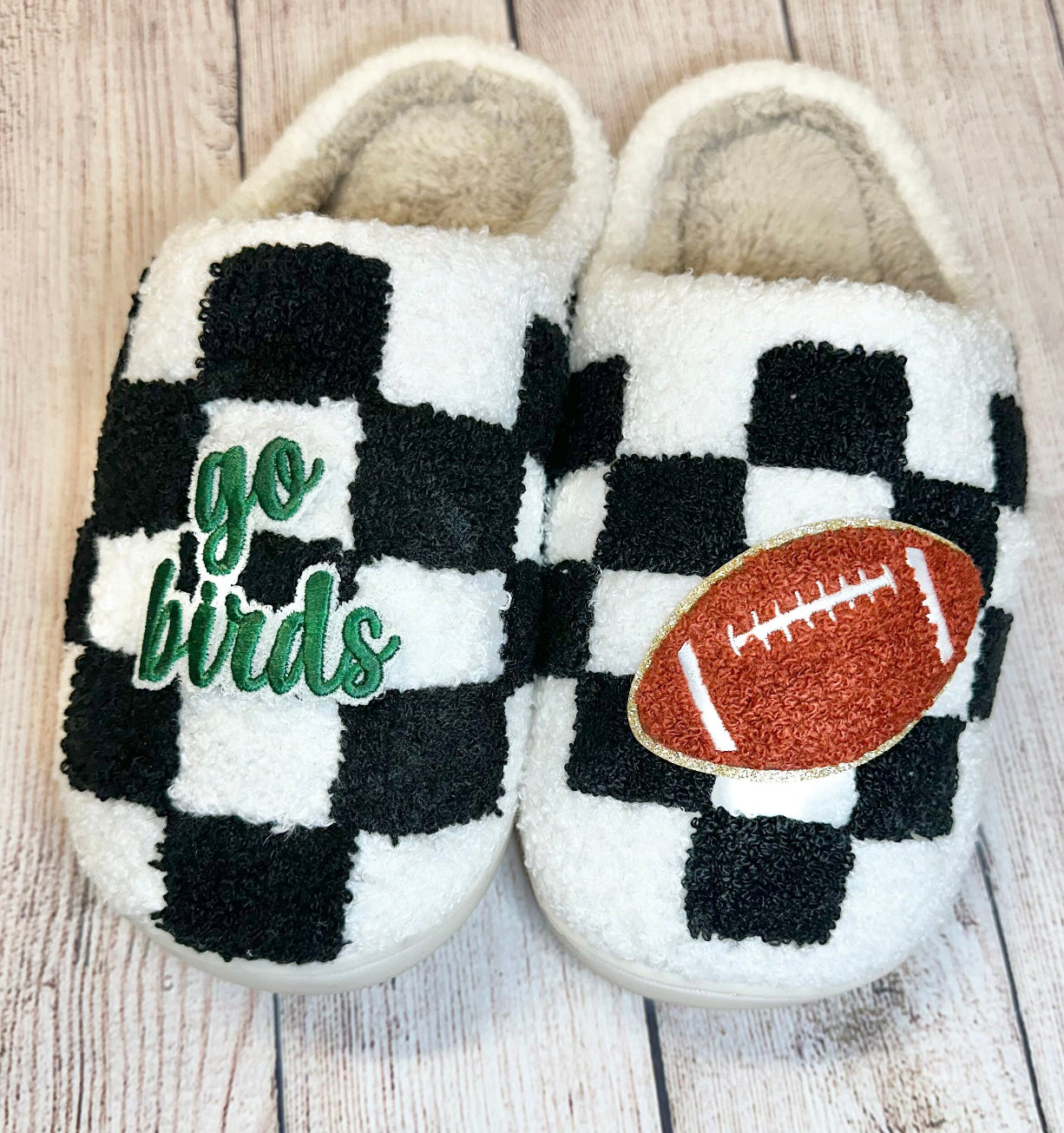 Checkered football patch slippers