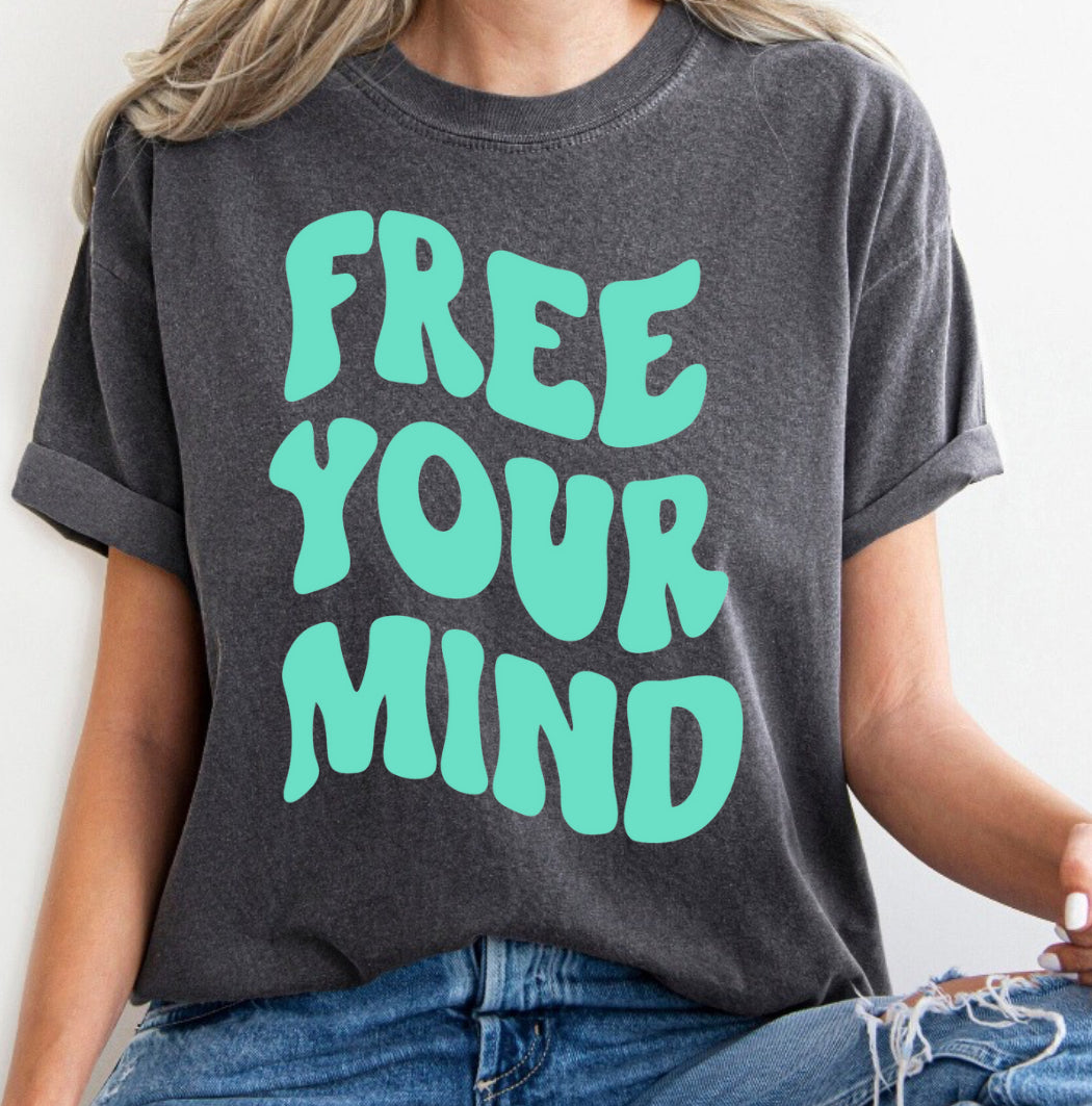 Free your mind - comfort colors tee