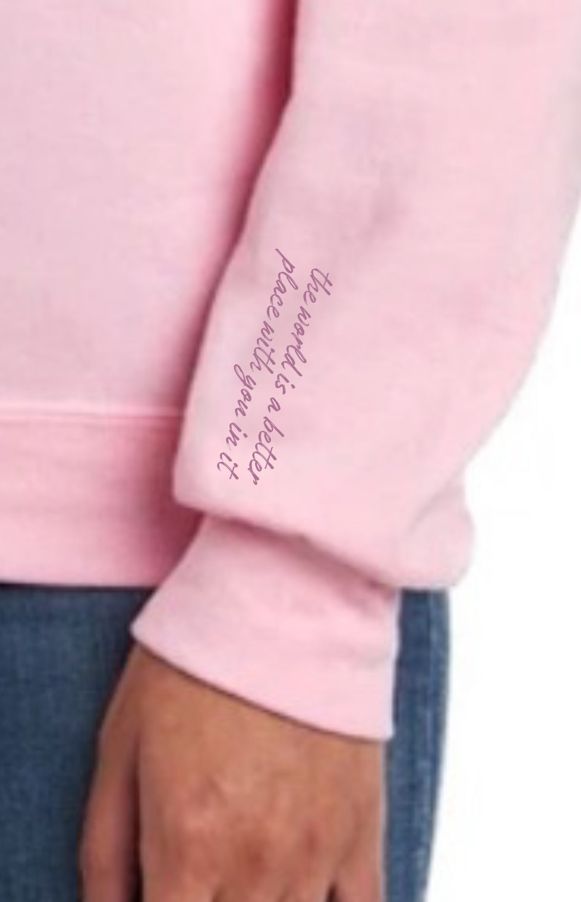 Resilient sweatshirt with wrist design